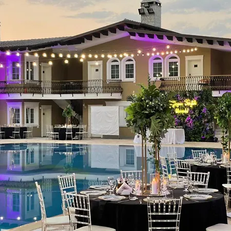 Palmanova منتجع